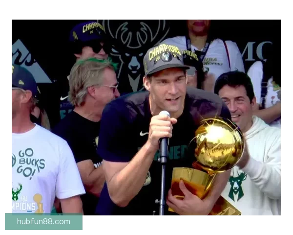 老詹公开表态密尔沃基孟菲斯不是理想落脚点原因揭秘